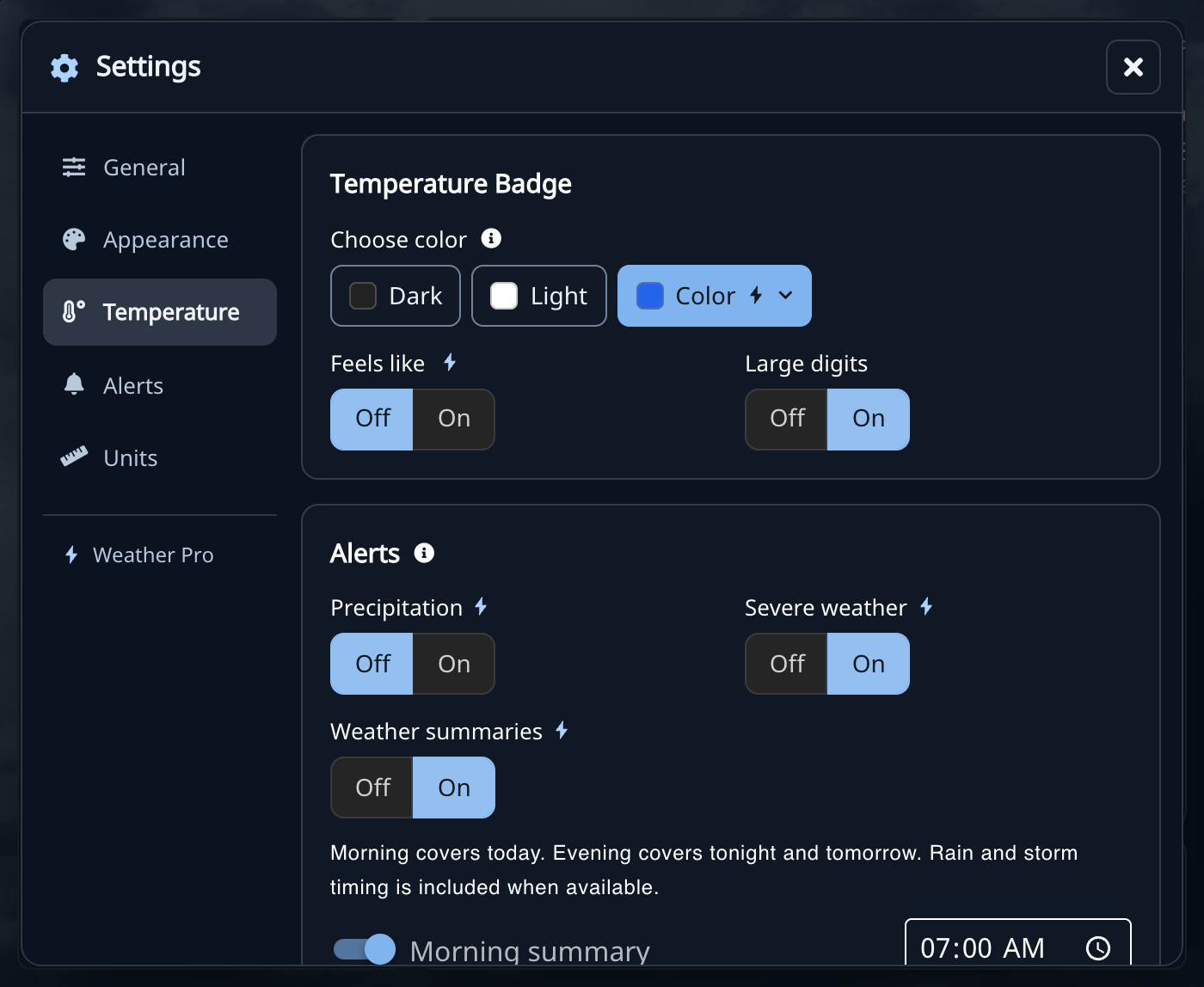 Settings panel showing Temperature navigation, Dark and Light badge choices, Pro Color and Feels like settings, and Large digits